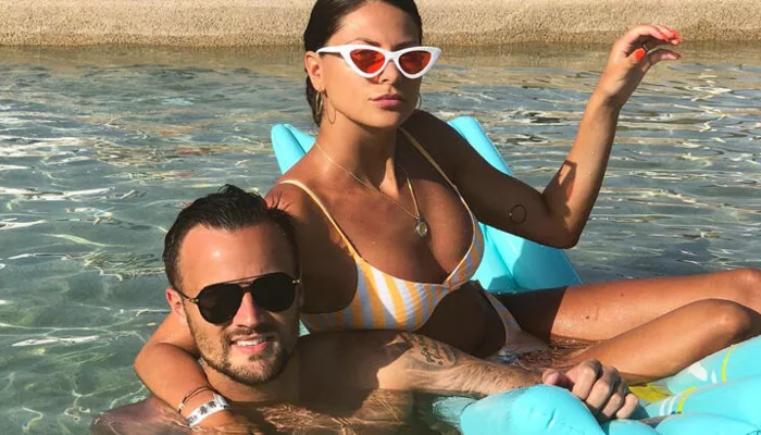 Galatasaray'ın yeni yıldızı Seferovic'in eşi Amina'dan şaşırtan çay isyanı!